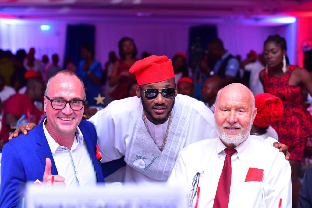 2Baba with Management Team, Brian Munro