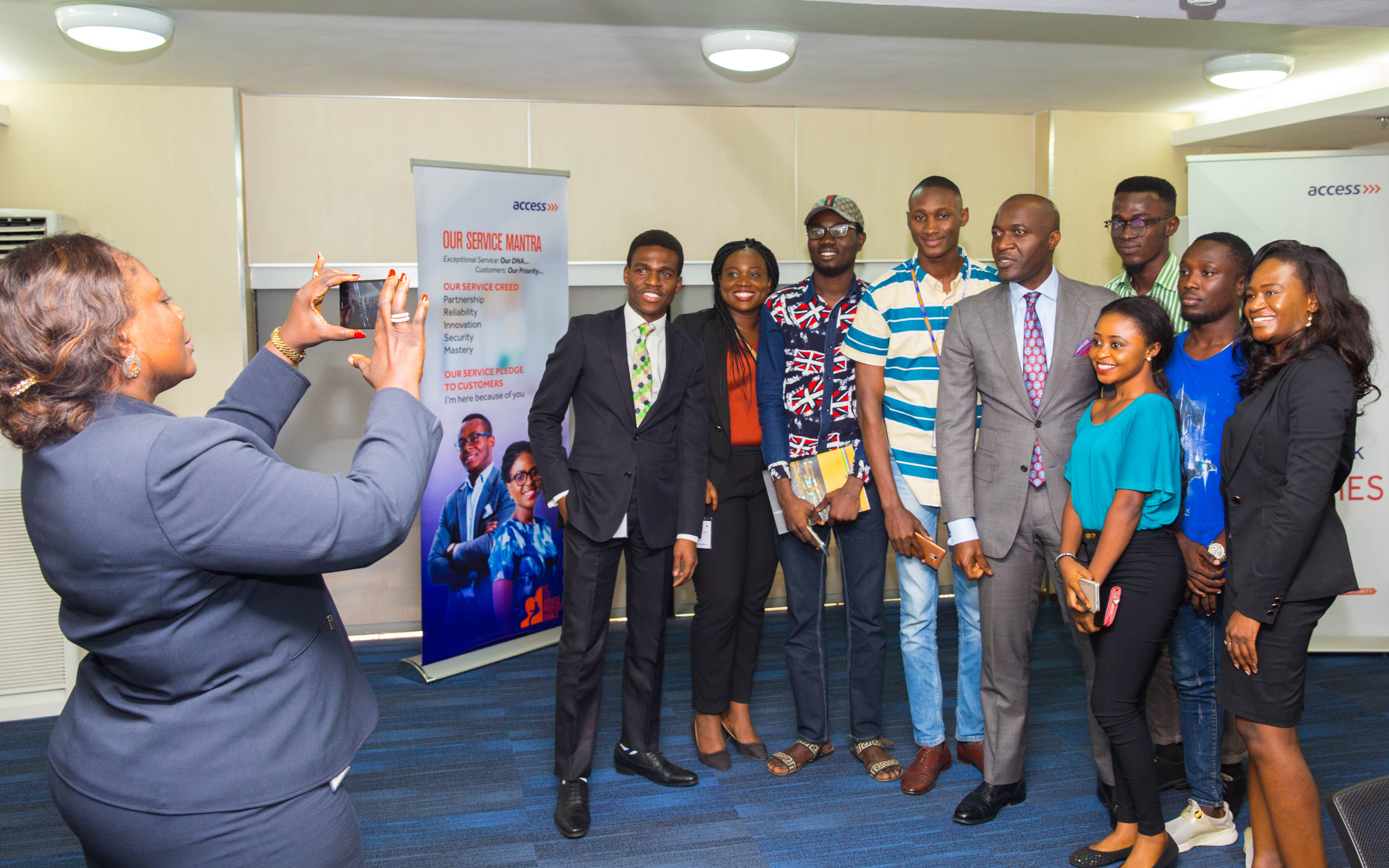 DMD and Access Bank staff with Unilag delegates